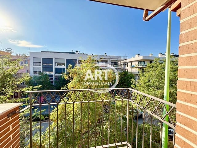 Piso de 3 habitaciones en L'Eliana en alquiler - 1.960 € (Ref: 9998059)