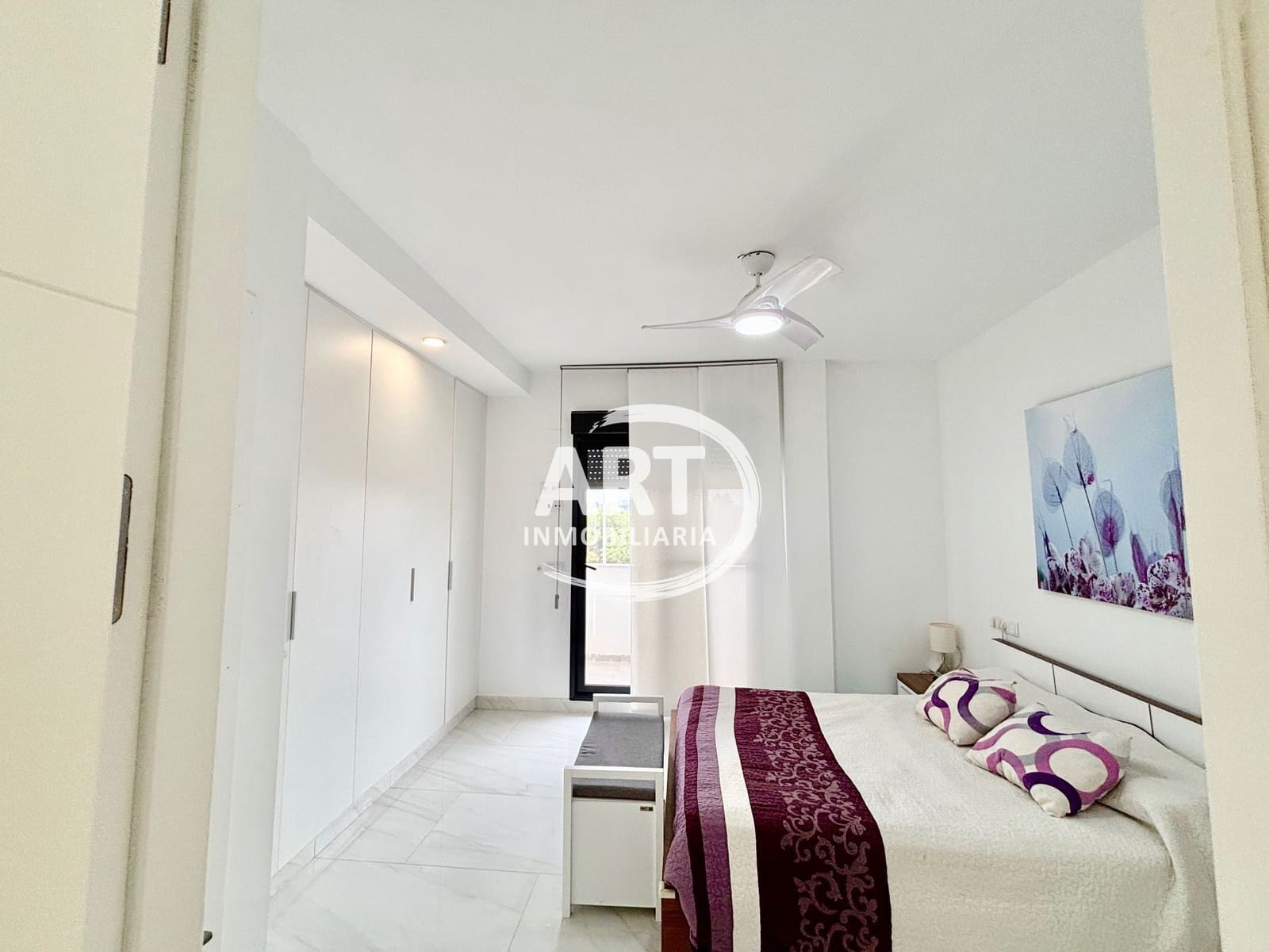 4 quarto Moradia para venda em La Pobla de Vallbona com piscina garagem - 550 000 € (Ref: 9998060)