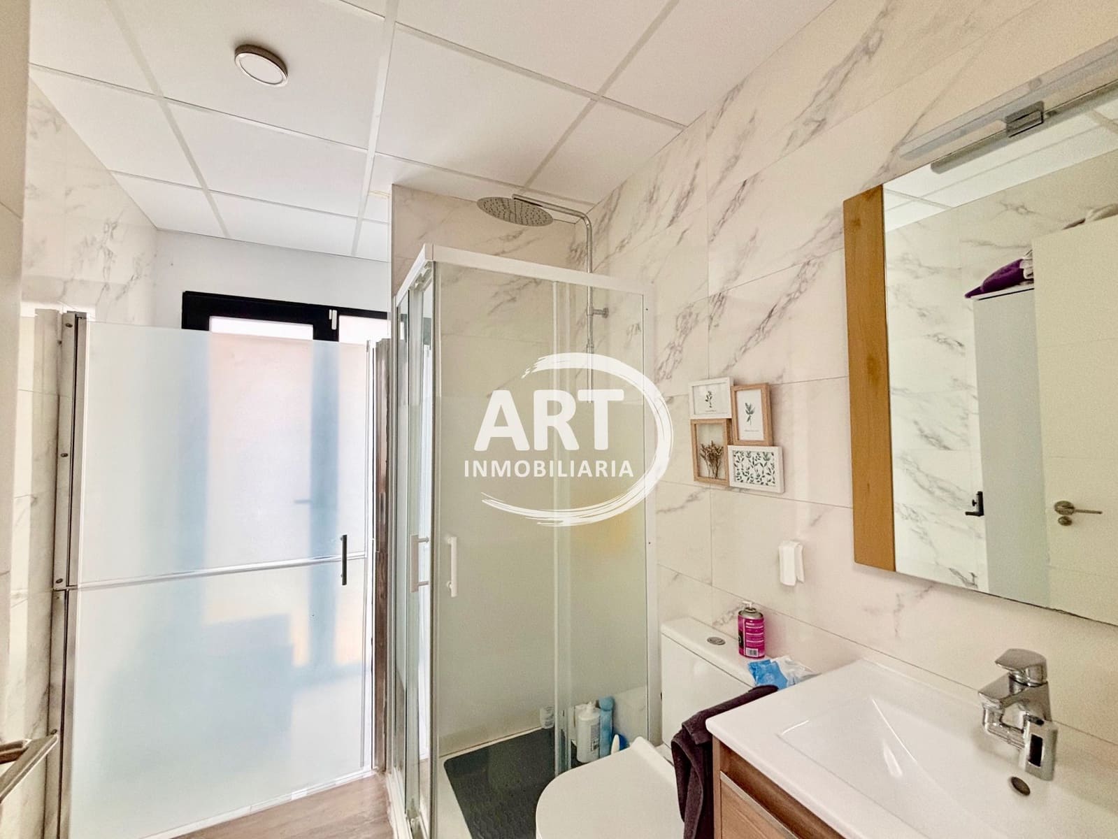 4 quarto Moradia para venda em La Pobla de Vallbona com piscina garagem - 550 000 € (Ref: 9998060)