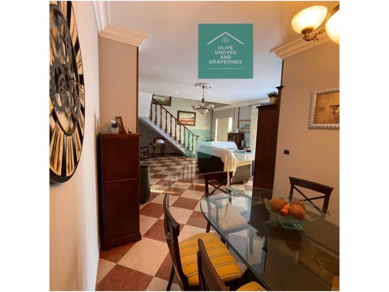 4 soveværelse Villa til salg i Castil de Campos med garage - € 170.000 (Ref: 6774214)