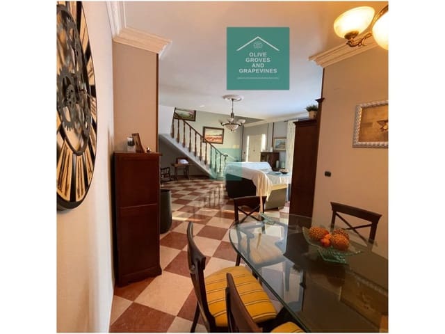 4 soveværelse Villa til salg i Castil de Campos, Priego de Córdoba med garage - € 170.000 (Ref: 6774214)