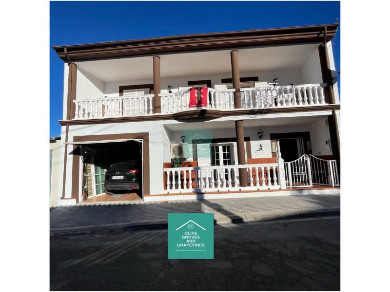 4 soveværelse Villa til salg i Castil de Campos med garage - € 170.000 (Ref: 6774214)