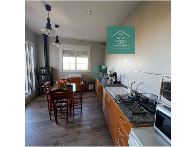 4 soveværelse Villa til salg i Castil de Campos, Priego de Córdoba med garage - € 170.000 (Ref: 6774214)