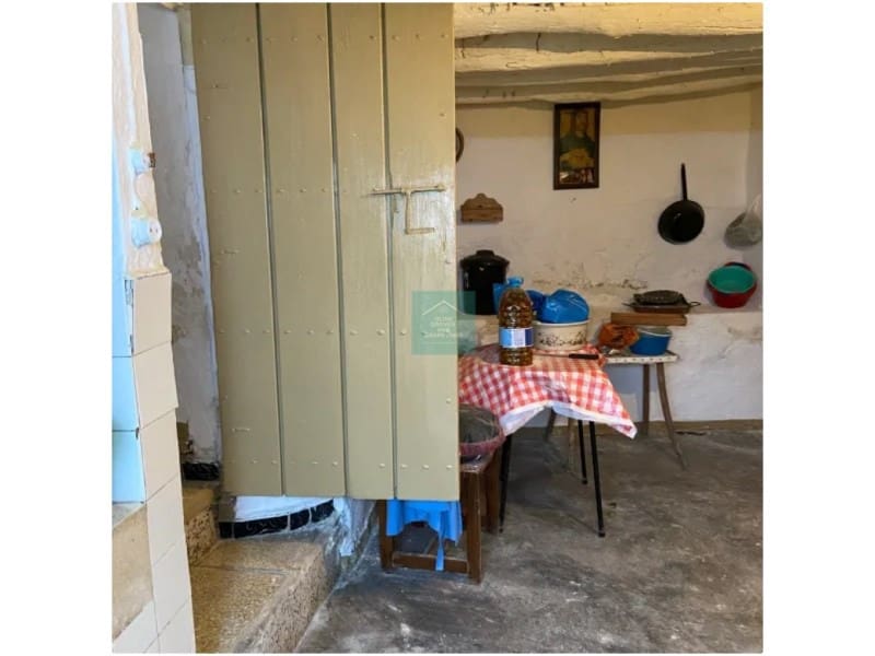 2 soveværelse Finca/Landehus til salg i Fuente-Tojar - € 17.900 (Ref: 6774217)