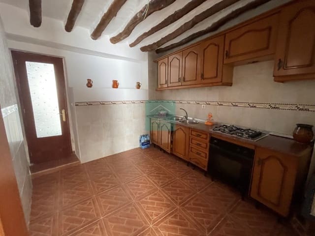2 bedroom Townhouse for sale in Alcaudete - € 38,000 (Ref: 6960000)