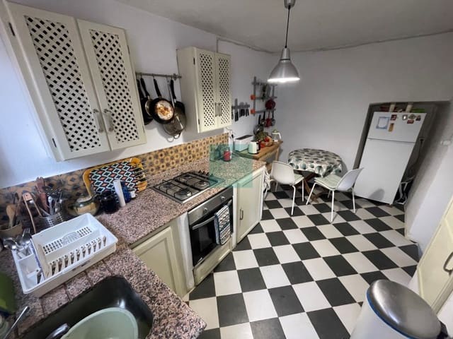 4 bedroom Townhouse for sale in Frailes - € 79,950 (Ref: 7450778)