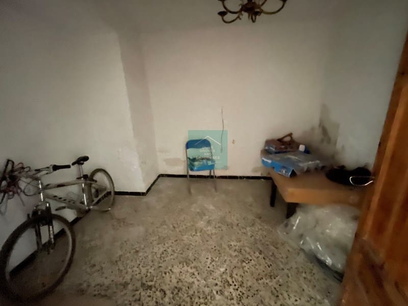 2 soveværelse Semi-Rækkehus til salg i Priego de Cordoba - € 40.000 (Ref: 8016731)