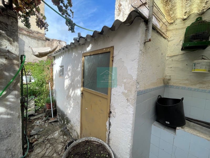 2 soveværelse Semi-Rækkehus til salg i Priego de Cordoba - € 40.000 (Ref: 8016731)