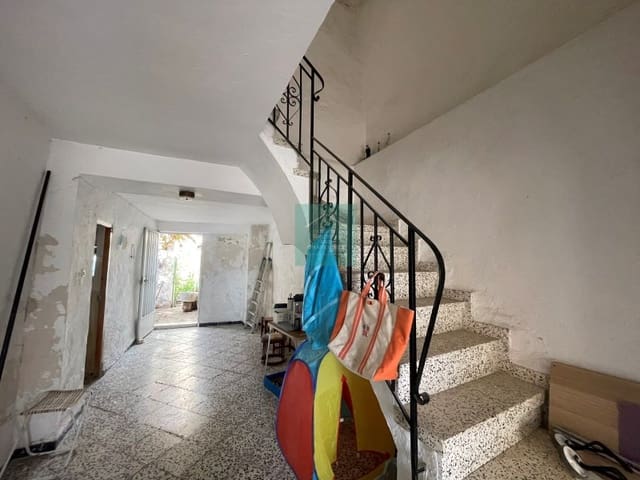 2 soverom Kjedet enebolig til salgs i Priego de Córdoba - € 40 000 (Ref: 8016731)