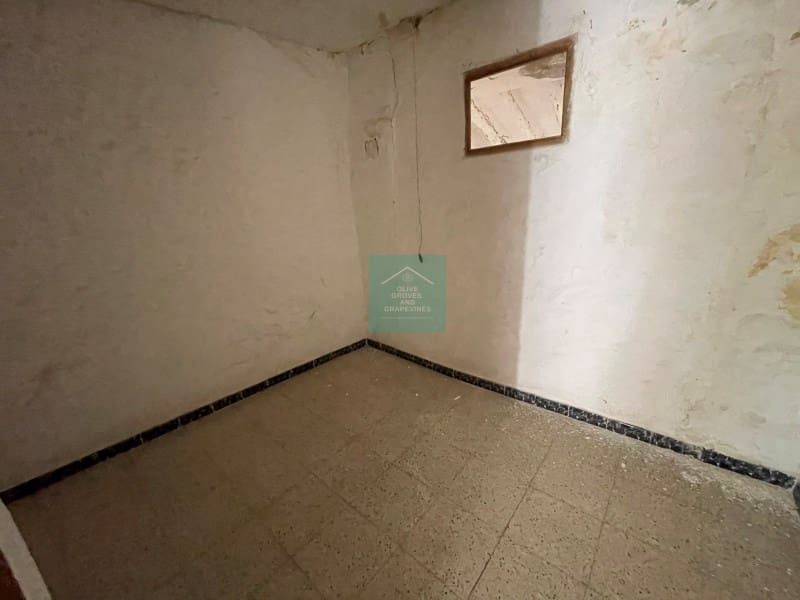 2 soveværelse Semi-Rækkehus til salg i Priego de Cordoba - € 40.000 (Ref: 8016731)