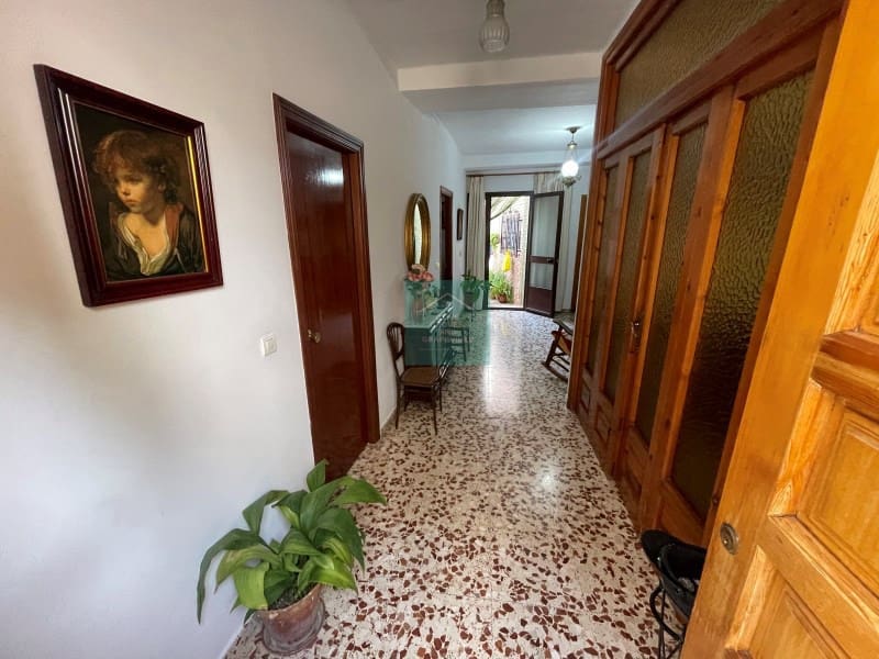 4 soveværelse Semi-Rækkehus til salg i Priego de Cordoba - € 120.000 (Ref: 8016732)