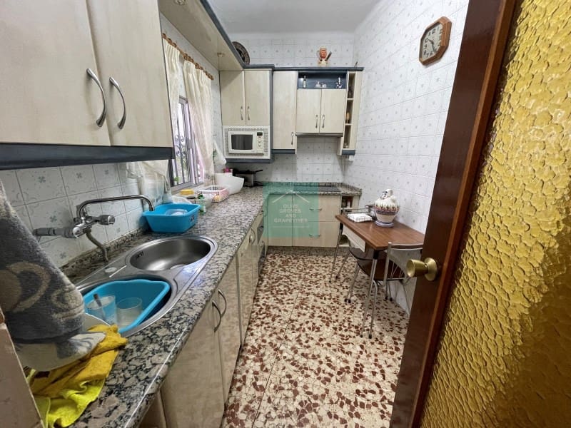 4 soveværelse Semi-Rækkehus til salg i Priego de Cordoba - € 120.000 (Ref: 8016732)