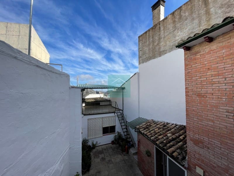 4 soveværelse Semi-Rækkehus til salg i Priego de Cordoba - € 120.000 (Ref: 8016732)