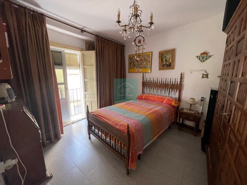 4 soveværelse Semi-Rækkehus til salg i Priego de Cordoba - € 120.000 (Ref: 8016732)