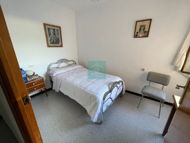 4 soveværelse Semi-Rækkehus til salg i Priego de Cordoba - € 120.000 (Ref: 8016732)