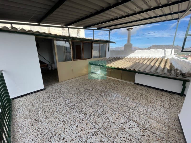 4 soveværelse Semi-Rækkehus til salg i Priego de Cordoba - € 120.000 (Ref: 8016732)