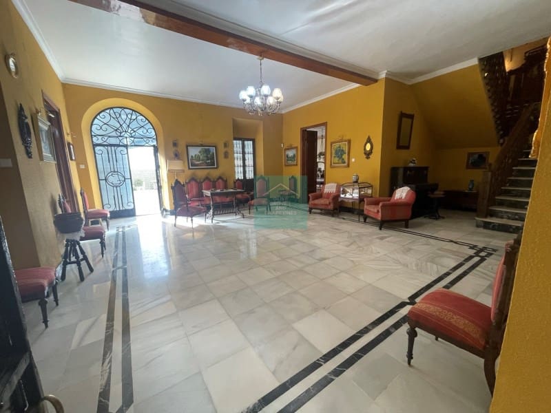 7 soveværelse Semi-Rækkehus til salg i Rute - € 295.000 (Ref: 8016733)