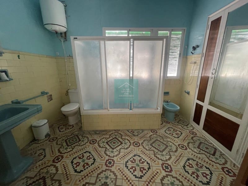 7 soveværelse Semi-Rækkehus til salg i Rute - € 295.000 (Ref: 8016733)