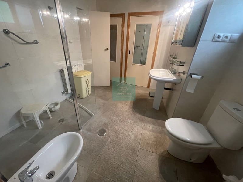 7 soveværelse Semi-Rækkehus til salg i Rute - € 295.000 (Ref: 8016733)