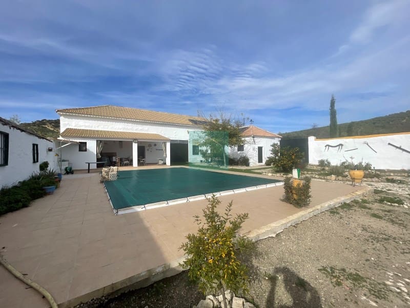 4 soverom Kjedet enebolig til salgs i Priego de Cordoba - € 249 950 (Ref: 8016736)