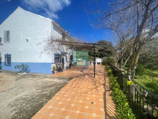 4 slaapkamer Finca/Landhuis te koop in El Higueral, Iznájar - € 306.000 (Ref: 8130130)