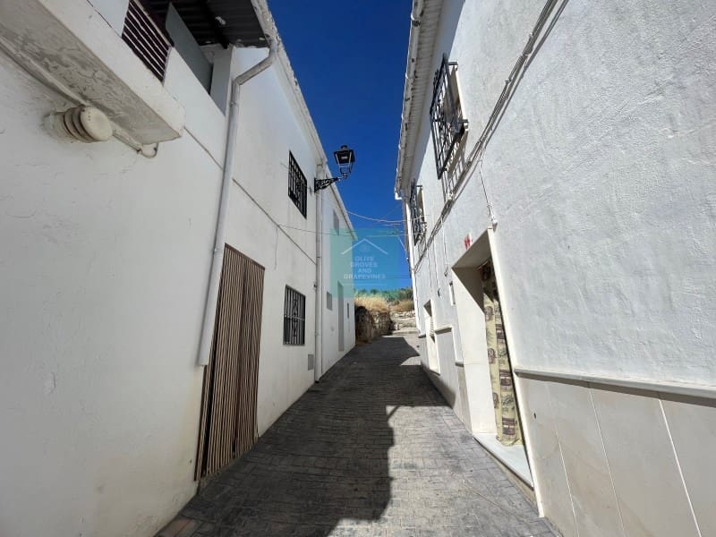 4 sypialnia Dom na sprzedaż w Fuente-Tojar - 24 950 € (Ref: 8863016)