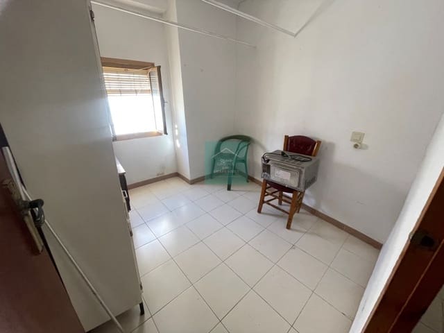 4 sypialnia Dom na sprzedaż w Fuente-Tójar - 24 950 € (Ref: 8863016)