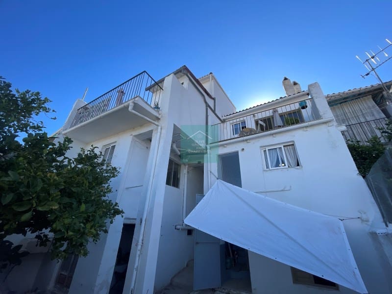 6 soveværelse Villa til salg i Castillo de Locubin - € 89.950 (Ref: 8863017)