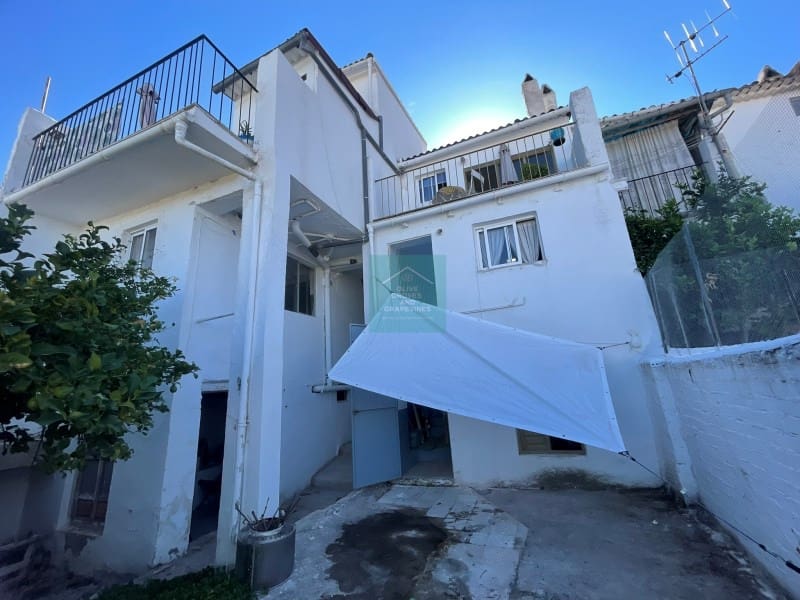 6 soveværelse Villa til salg i Castillo de Locubin - € 89.950 (Ref: 8863017)