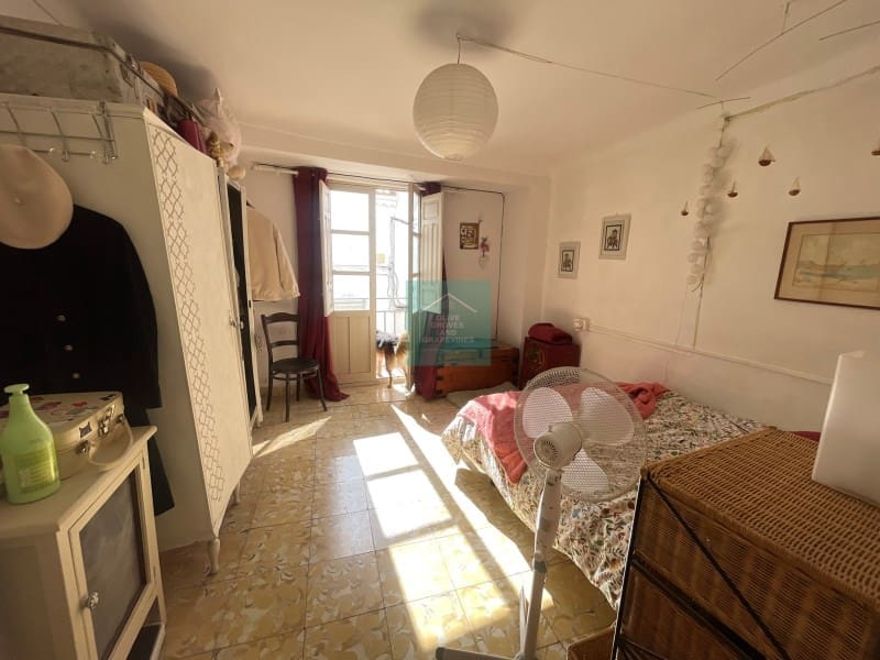 6 soveværelse Villa til salg i Castillo de Locubin - € 89.950 (Ref: 8863017)