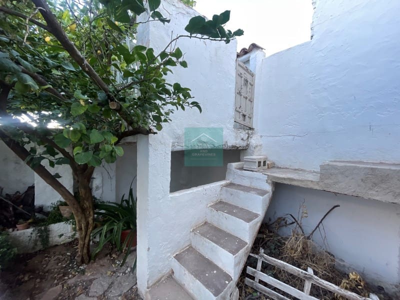 6 soveværelse Villa til salg i Castillo de Locubin - € 89.950 (Ref: 8863017)