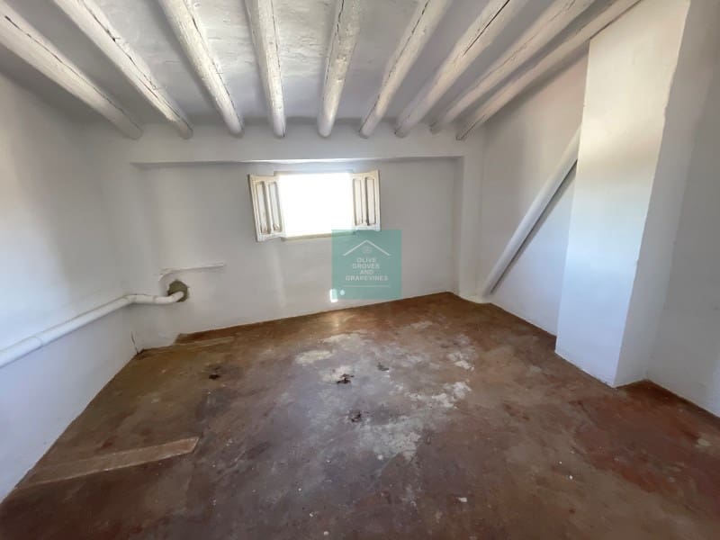 6 soveværelse Villa til salg i Castillo de Locubin - € 89.950 (Ref: 8863017)