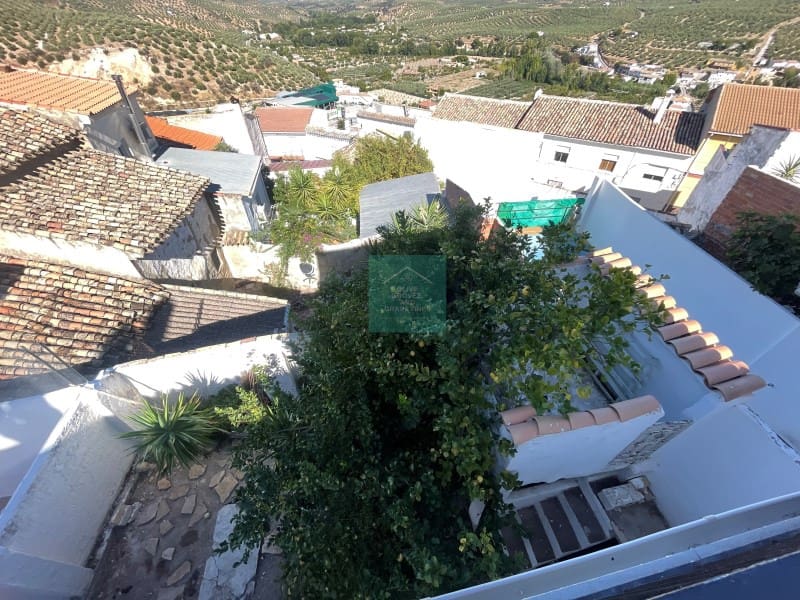 6 soveværelse Villa til salg i Castillo de Locubin - € 89.950 (Ref: 8863017)