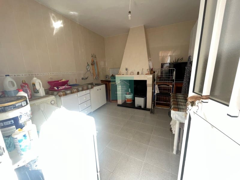 3 soveværelse Finca/Landehus til salg i Fuente-Tojar - € 85.000 (Ref: 8863022)