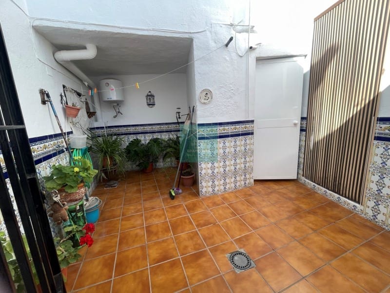 3 soveværelse Finca/Landehus til salg i Fuente-Tojar - € 85.000 (Ref: 8863022)