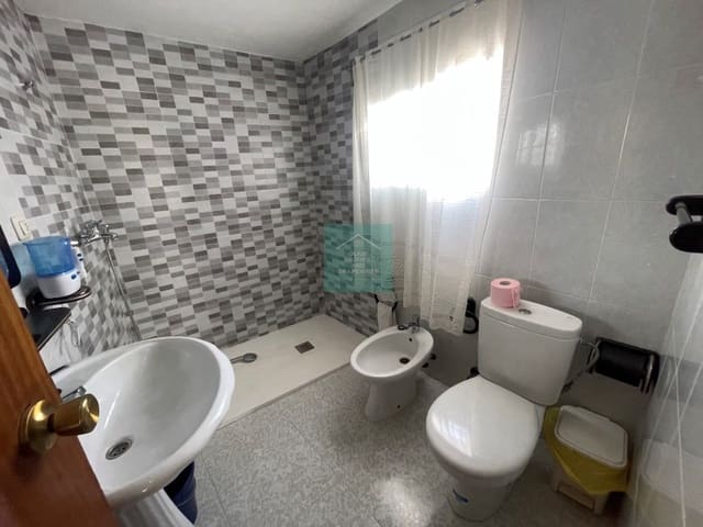 3 slaapkamer Finca/Landhuis te koop in Fuente-Tójar - € 85.000 (Ref: 8863022)