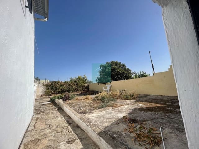 3 slaapkamer Finca/Landhuis te koop in Fuente-Tójar - € 85.000 (Ref: 8863022)