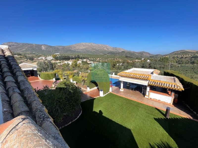 2 soveværelse Finca/Landehus til salg i Zagrilla - € 350.000 (Ref: 8863025)