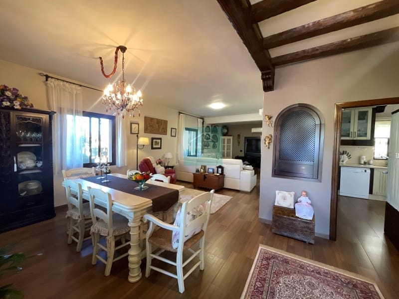 2 soveværelse Finca/Landehus til salg i Zagrilla - € 350.000 (Ref: 8863025)