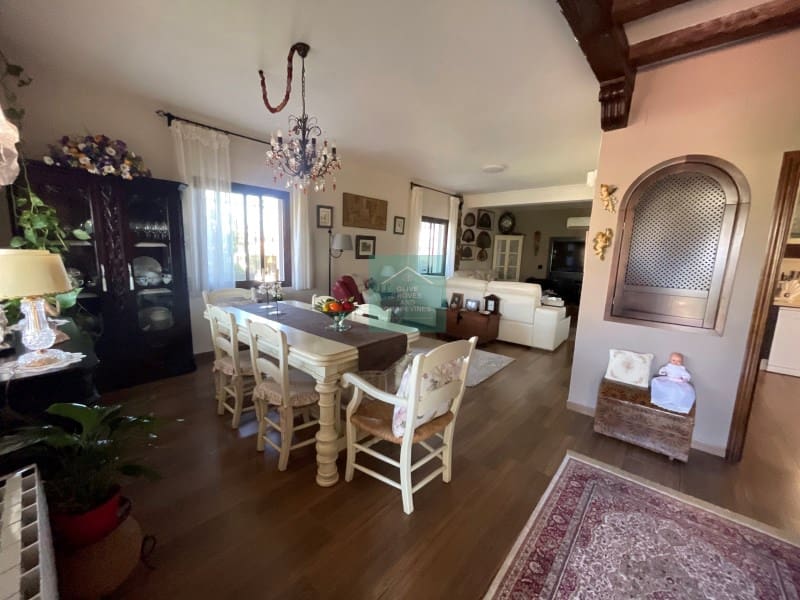 2 soveværelse Finca/Landehus til salg i Zagrilla - € 350.000 (Ref: 8863025)