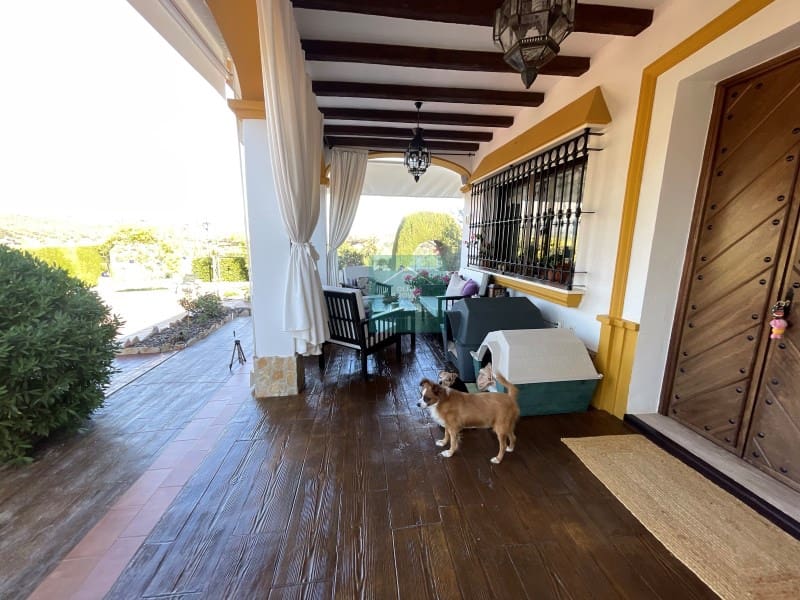 2 soveværelse Finca/Landehus til salg i Zagrilla - € 350.000 (Ref: 8863025)