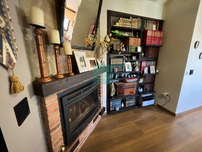 2 soveværelse Finca/Landehus til salg i Zagrilla - € 350.000 (Ref: 8863025)