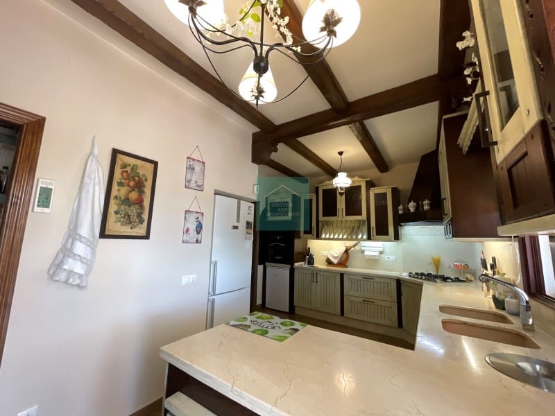 2 soveværelse Finca/Landehus til salg i Zagrilla - € 350.000 (Ref: 8863025)