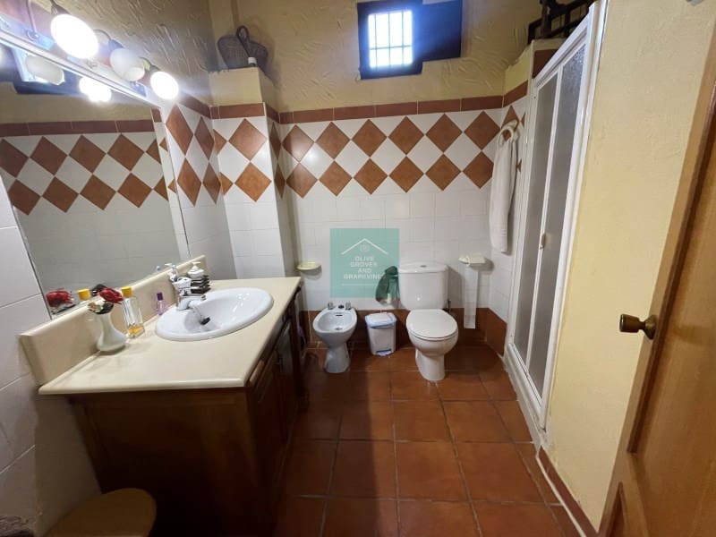 3 soveværelse Finca/Landehus til salg i Zagrilla - € 120.000 (Ref: 8863026)