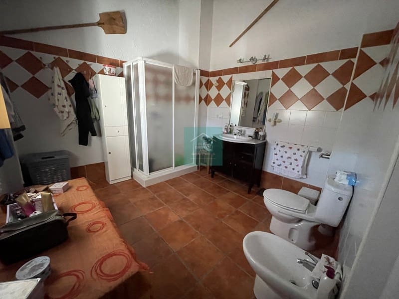 3 soveværelse Finca/Landehus til salg i Zagrilla - € 120.000 (Ref: 8863026)