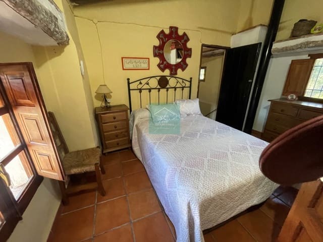 3 soveværelse Finca/Landehus til salg i Zagrilla, Priego de Córdoba - € 120.000 (Ref: 8863026)