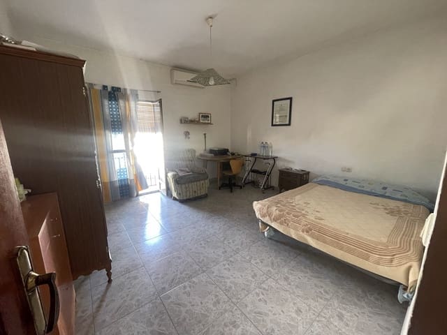 4 soveværelse Byhus til salg i Fuente-Tójar - € 79.950 (Ref: 8904629)