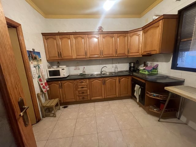 4 soveværelse Byhus til salg i Fuente-Tójar - € 79.950 (Ref: 8904629)