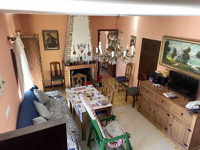 3 soveværelse Villa til salg i Priego de Córdoba - € 140.000 (Ref: 8905715)