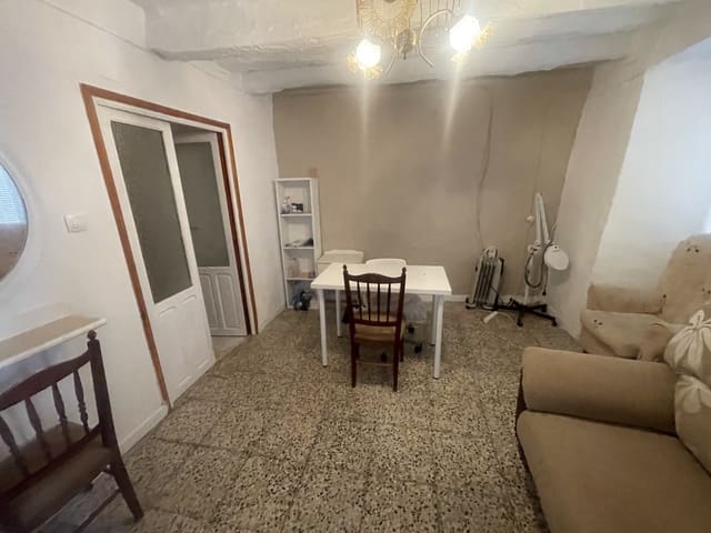 3 soveværelse Byhus til salg i Fuente-Tójar - € 47.450 (Ref: 9104085)